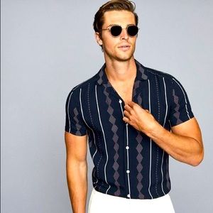 Reiss “Stevie” Diamond Print Cuban Collar Shirt